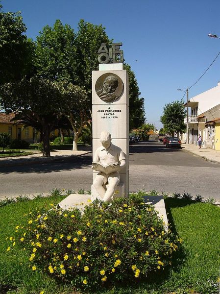 Monumento a João Fernandes Pratas - Samora Correia