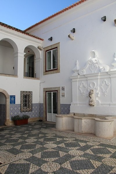 Gebäude im Manuelinischen und Barock-Stil (Alcácer do Sal)